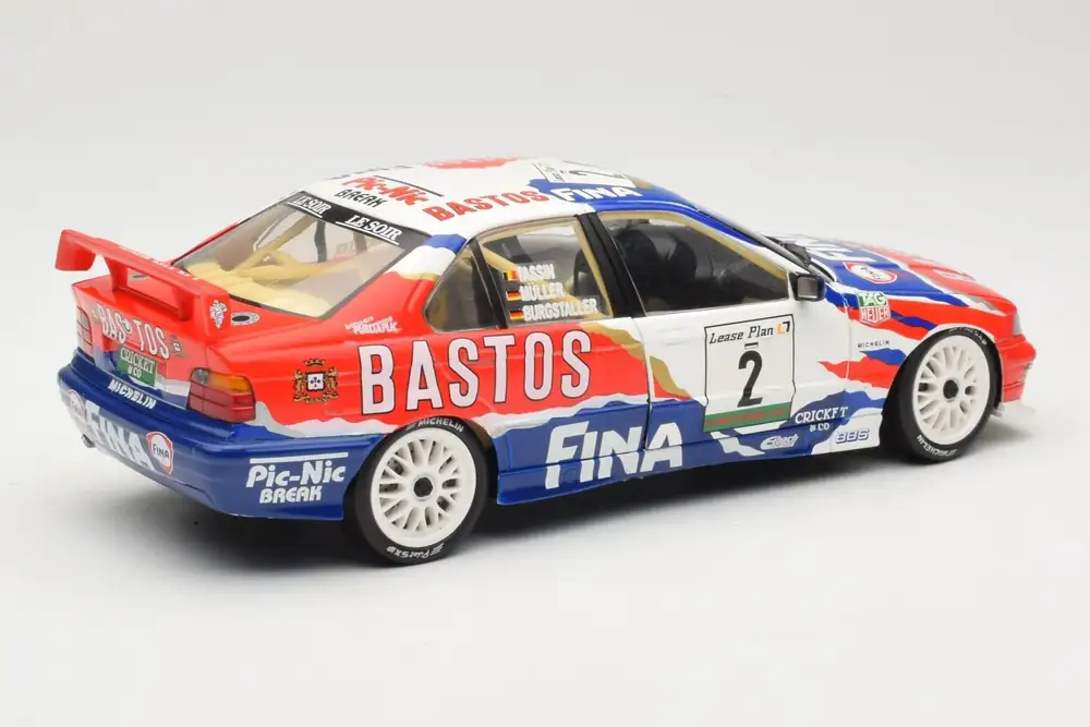 Auto A Escala BMW 320i Supertouring Spa 1996 UT Models 1:18 – foto 3