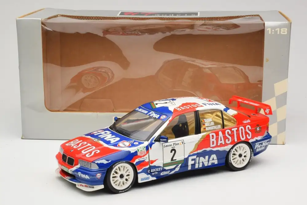 Auto A Escala BMW 320i Supertouring Spa 1996 UT Models 1:18 – foto 5