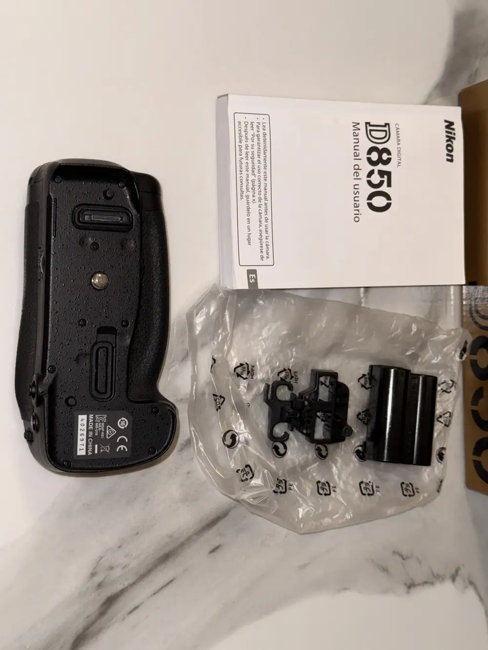 Cámara Réflex Nikon D850 Cuerpo 45.7 Mp Con Grip MB-D18 – foto 6