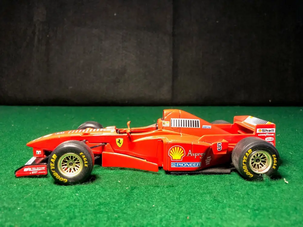 Ferrari F310B 1997 Bburago 1:24 Formula Collection – foto 3