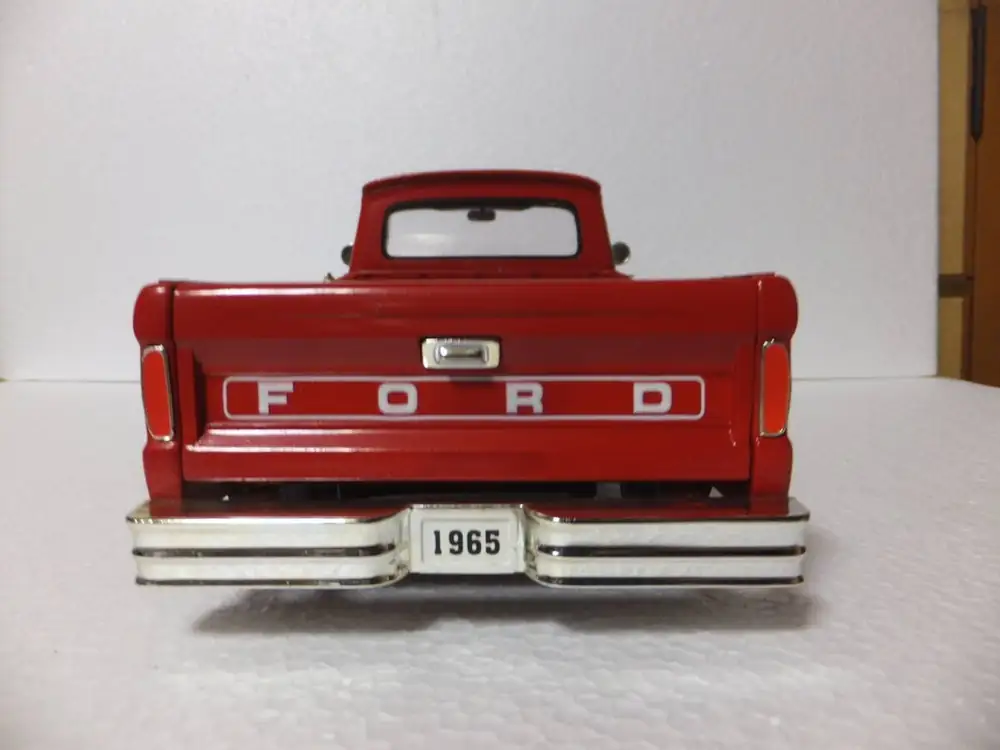 Ford F100 Pickup 1965 Sun Star 1:18 – foto 4