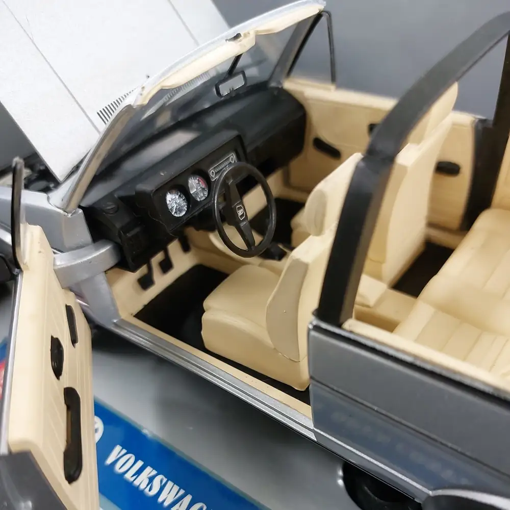 Volkswagen Golf Cabriolet Sun Star 1:18 Open Convertible – foto 4